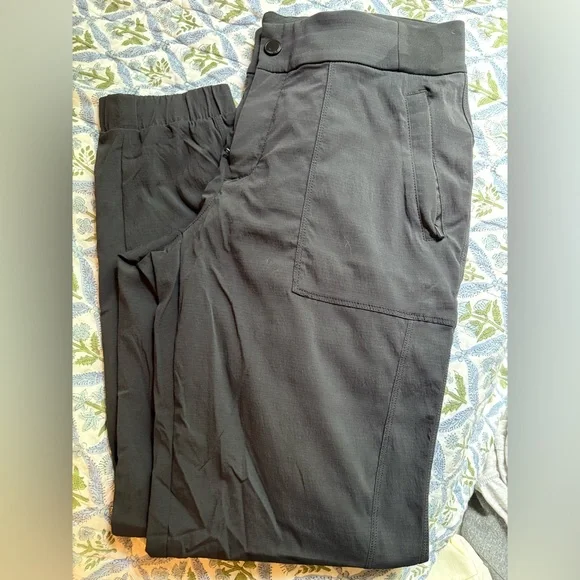 Athleta Lightweight Black Pants - Picture 1 of 4